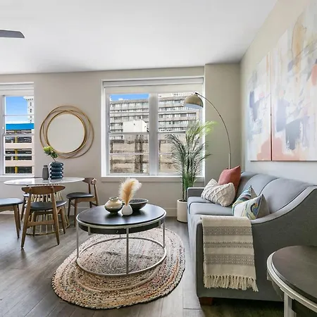 Charming Studio Near French Quarter